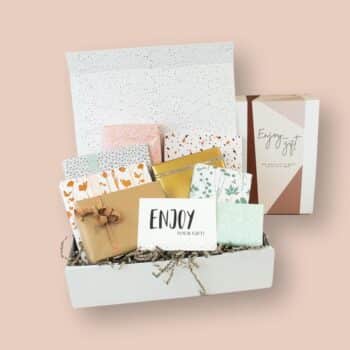 kraamcadeau 150 verrassingsbox cadeau box met inhoud zakelijk versturen