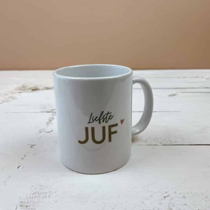 Outlet | Mok 'Liefste Juf' (groene gloed achter de letters)