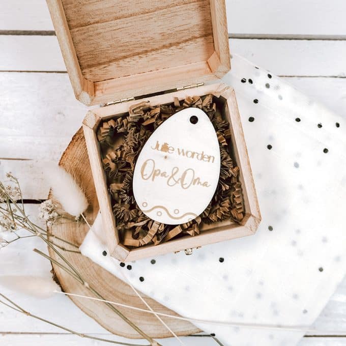 kistje pasen jullie worden opa & oma