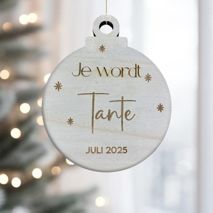 kerstbal je wordt tante gegraveerd