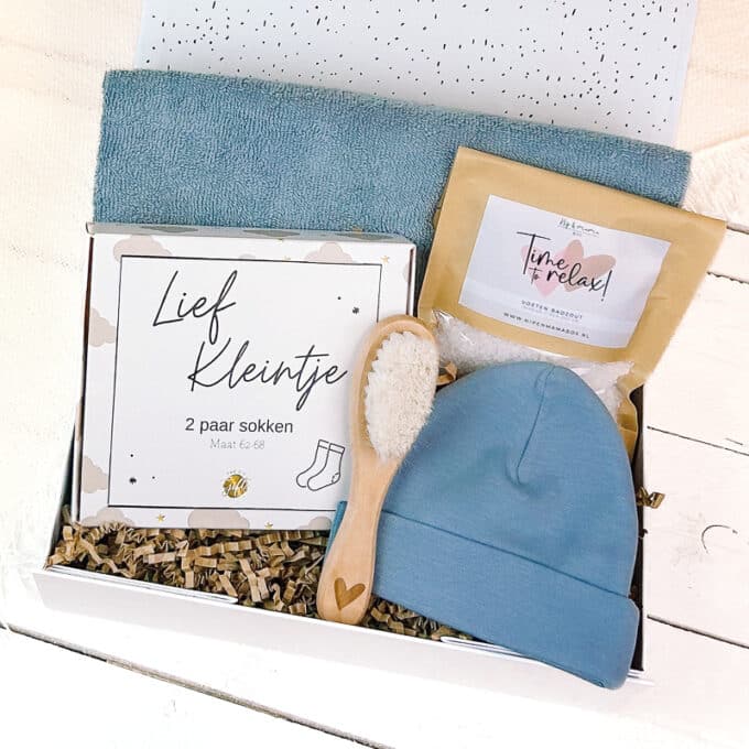 Zwangerschapscadeau jongen: de leukste cadeauboxen om haar mee te feliciteren!