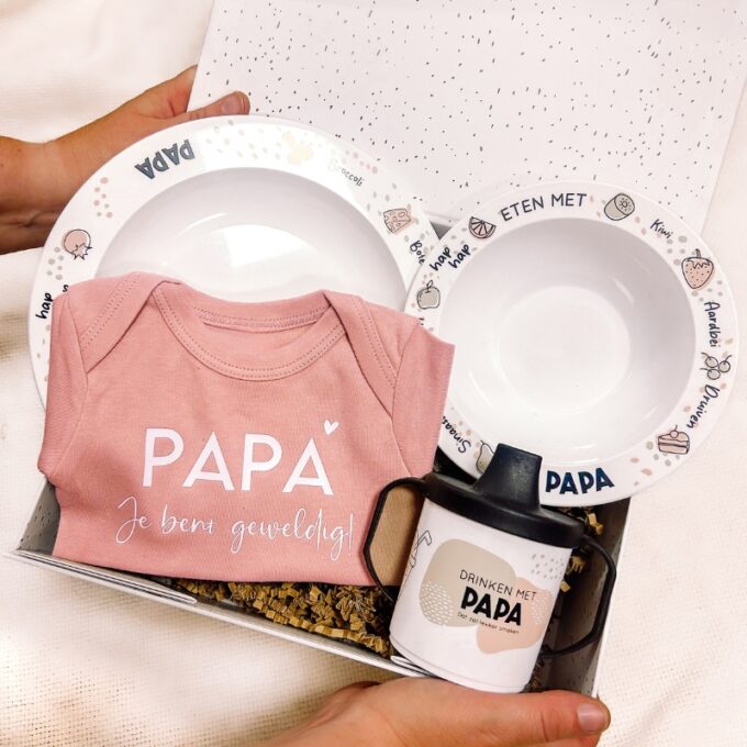 eerste vaderdag cadeaubox roze