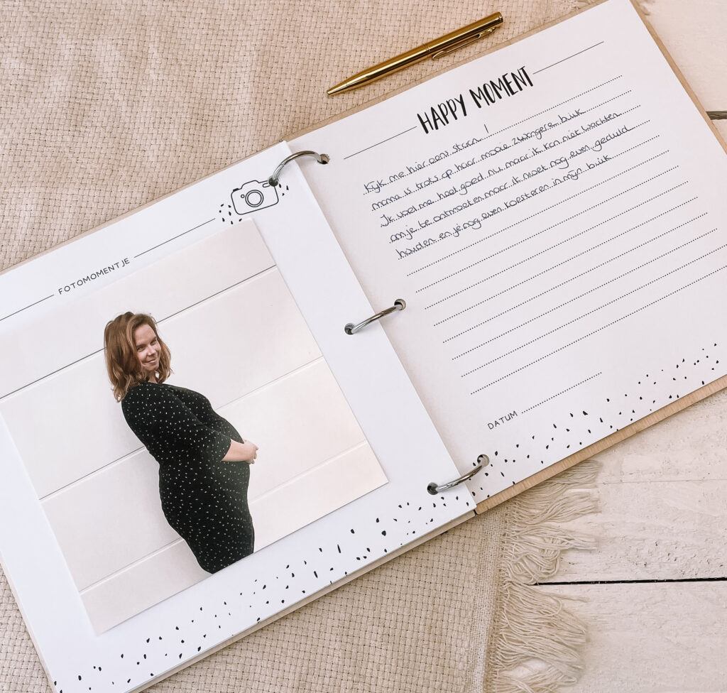 zwangerschapsboek foto