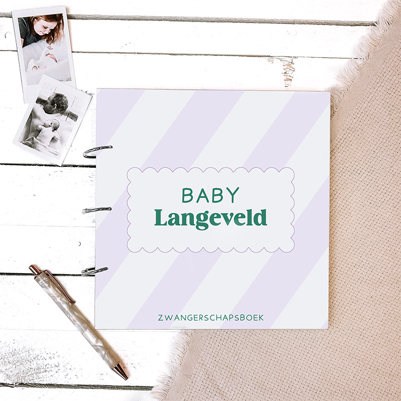 Sweet stripes & waves zwangerschapsboek lila Sweet stripes & waves zwangerschapsboek lila