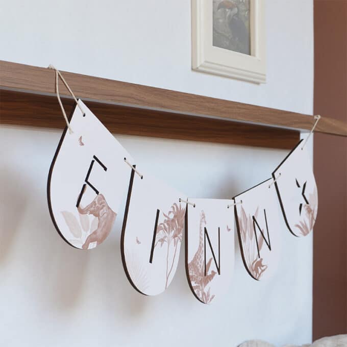 vlaggenlijn jungle party sepia