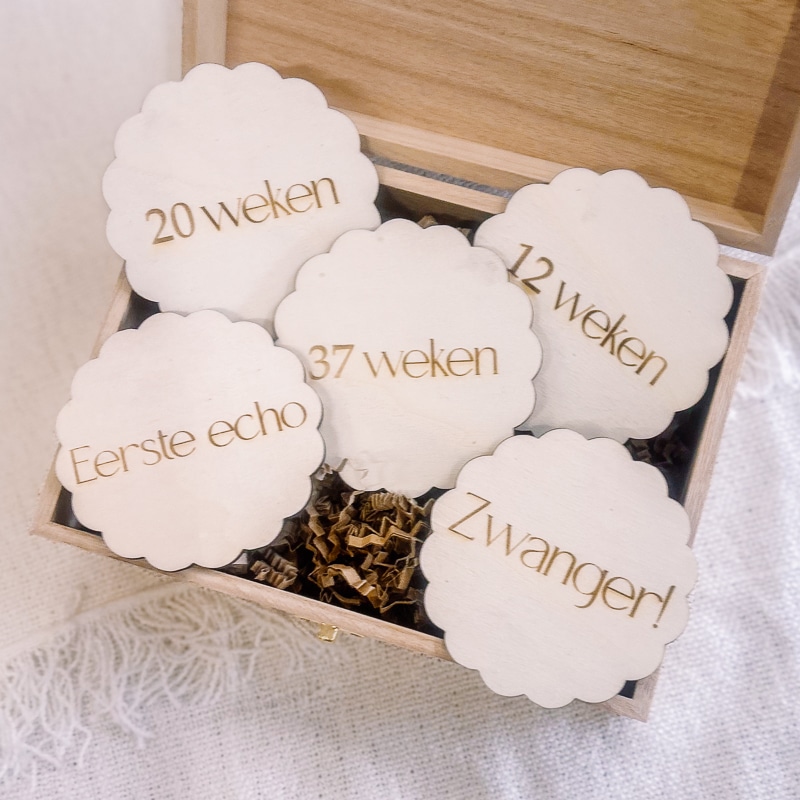 houten mijlpaalkaarten voor zwangerschap