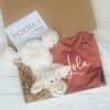 brievenbus cadeau blush - romper knuffel schaap