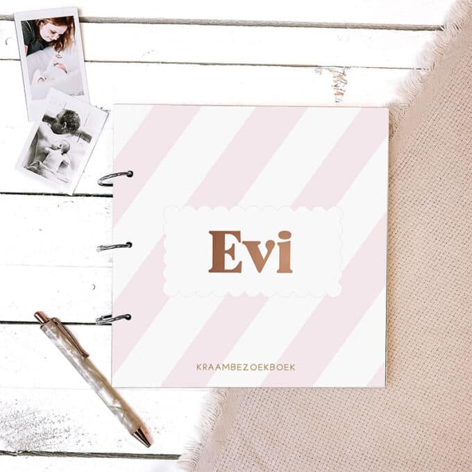 kraambezoekboek met naam pastel roze