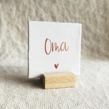 tegeltje keramiek oma wit