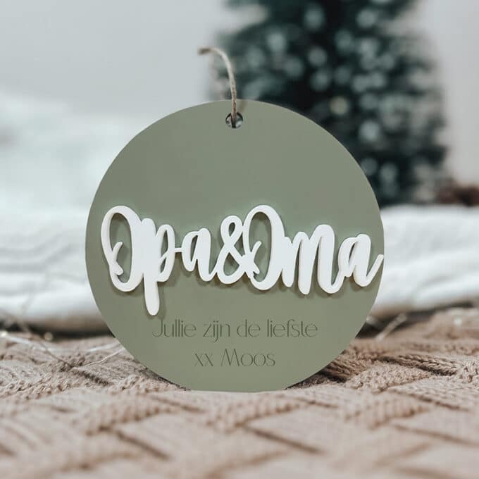 kerstbal opa&oma jullie zijn de liefste groen met personalisatie kleinkinderen.