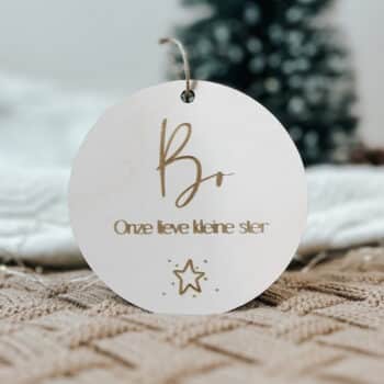 Kerstbal | Sterrenkindje met naam – onze lieve kleine ster - Gegraveerd