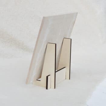 houten standaard voor tegel