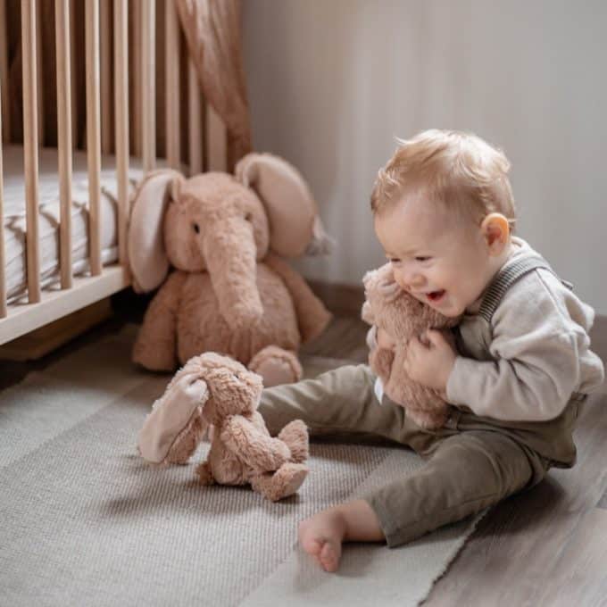 knuffel en knuffeldoekjes shop je bij Hip&Mama Box