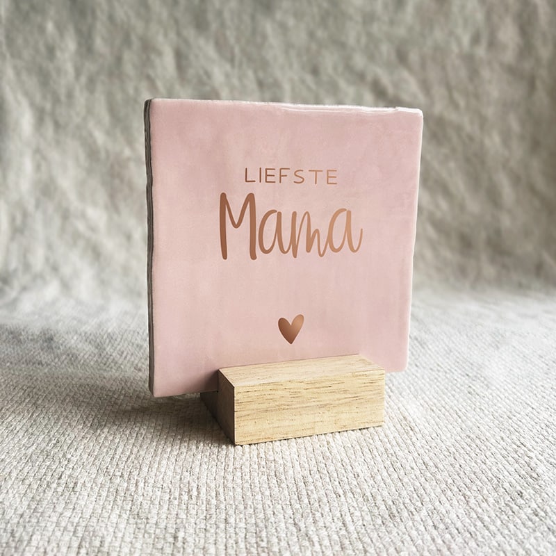 Cadeau pakket moeder - theeglas ( Mama) houten hartje keramieken onderzetter (Jij