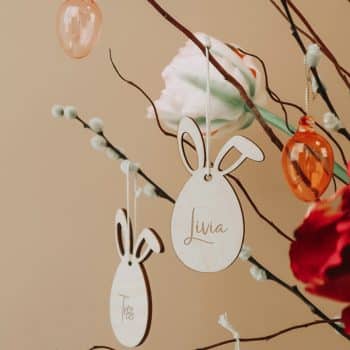 houten paashanger met oortjes en naam Hip&Mama Box