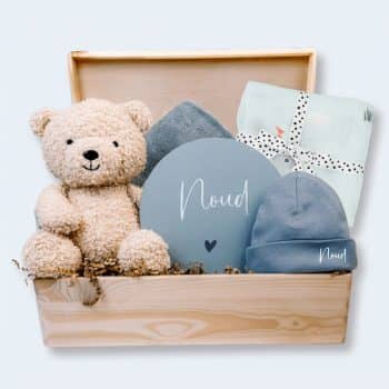 kraamcadeau in memorybox jongen blauw