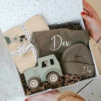kraamcadeau urban green van Hip&Mama Box; stoere cadeaubox voor jongens.