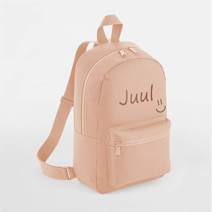 Rugtas met naam | Smiley peach gepersonaliseerd