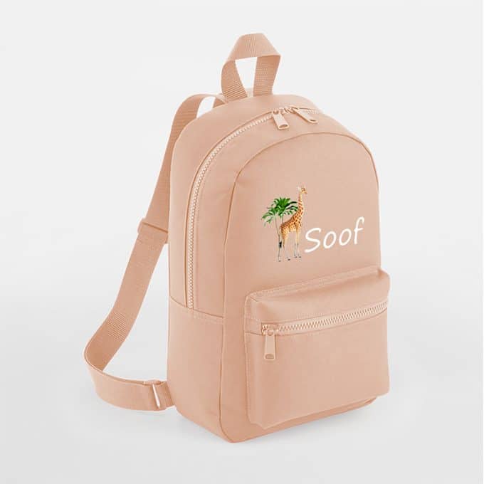 Rugtas met naam | Jungle-Giraffe peach