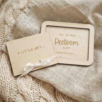 Zwangerschapsaankondiging Hout | A Little Gift | Peetoom