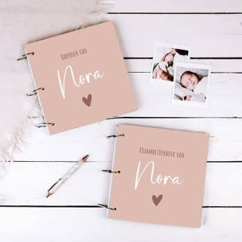Babyboek en kraambezoek boek met naam roze